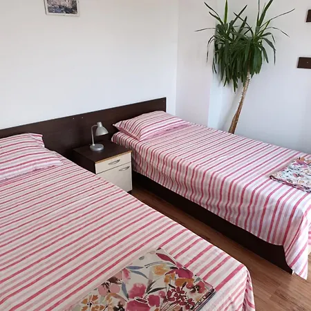 Apartament Planinski Rai Triawna
